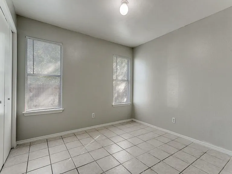 7575 Windsor Oaks #7575 — Photo 11