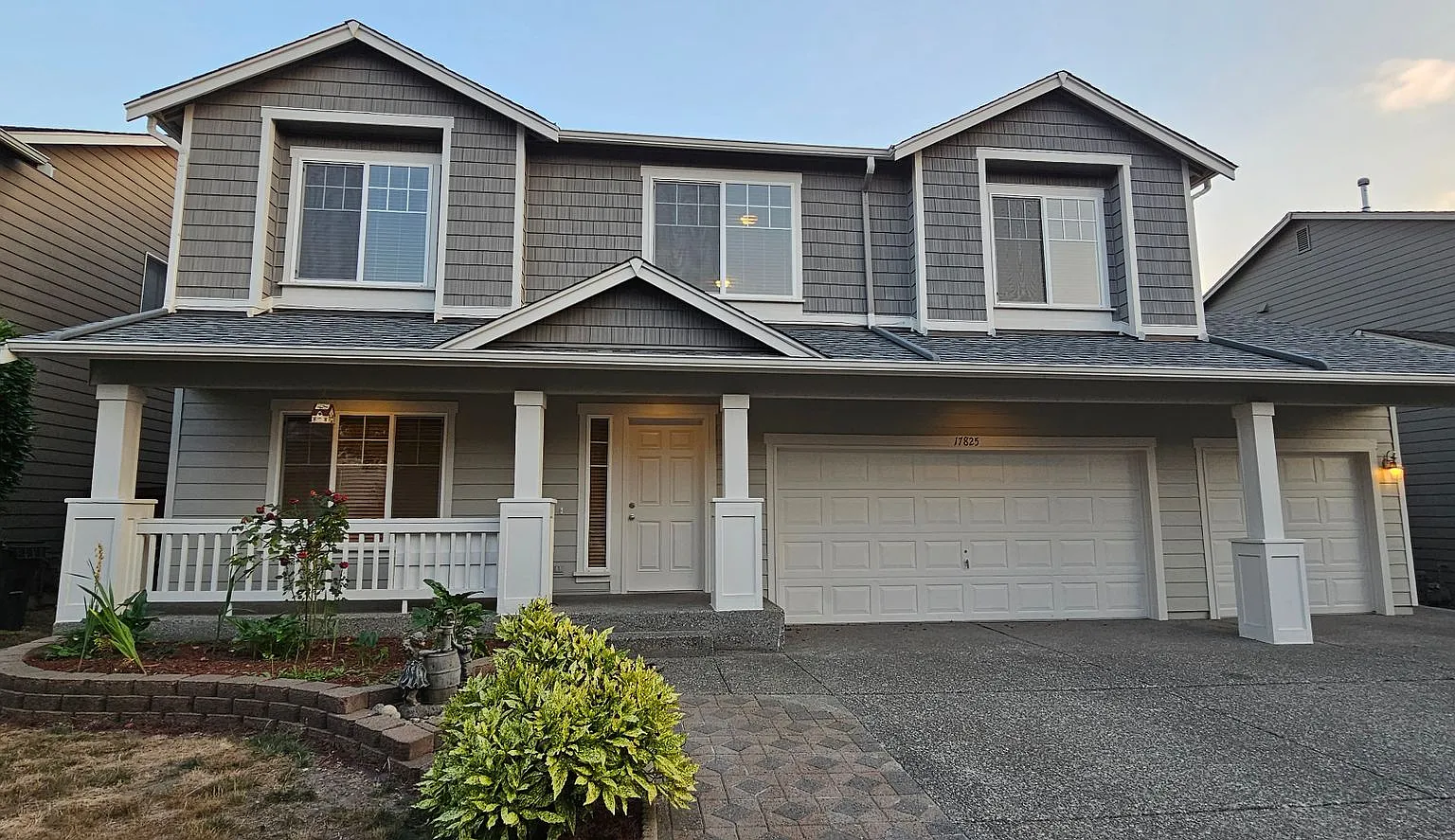 WoodCreek 4 Bedroom — Photo 1