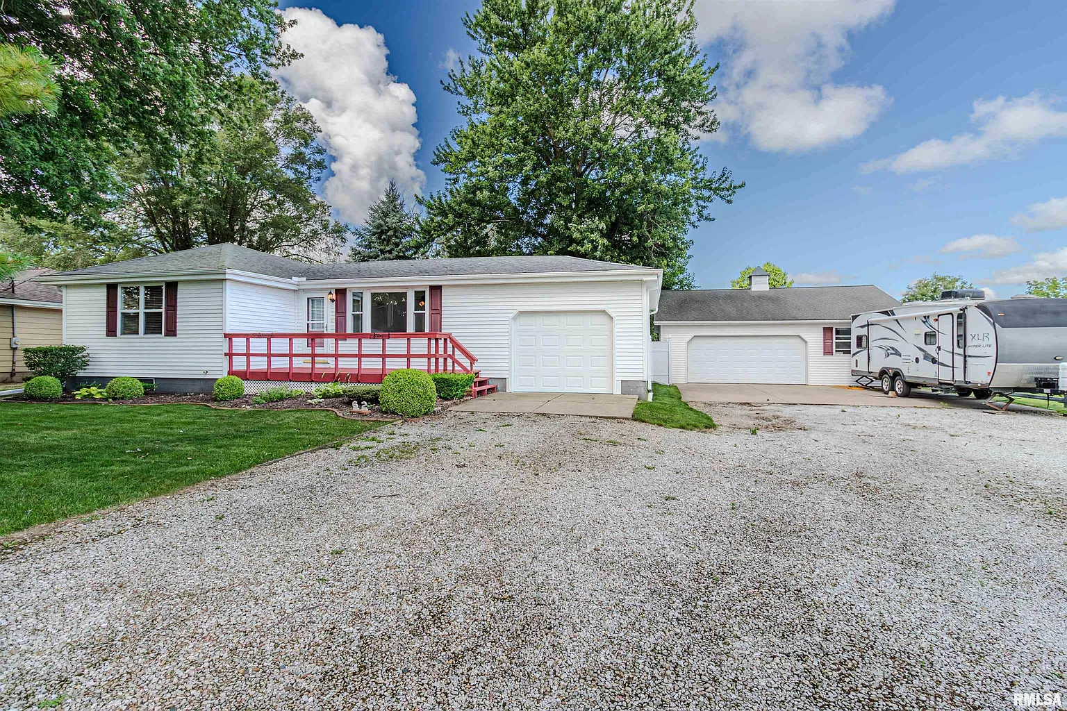 627 N Clauson Ct photo 1