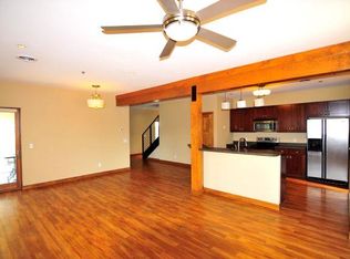 229 E Vandalia St, Edwardsville, IL 62025