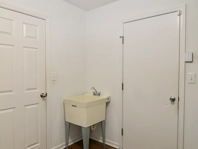 13978 Keams Dr — Photo 24