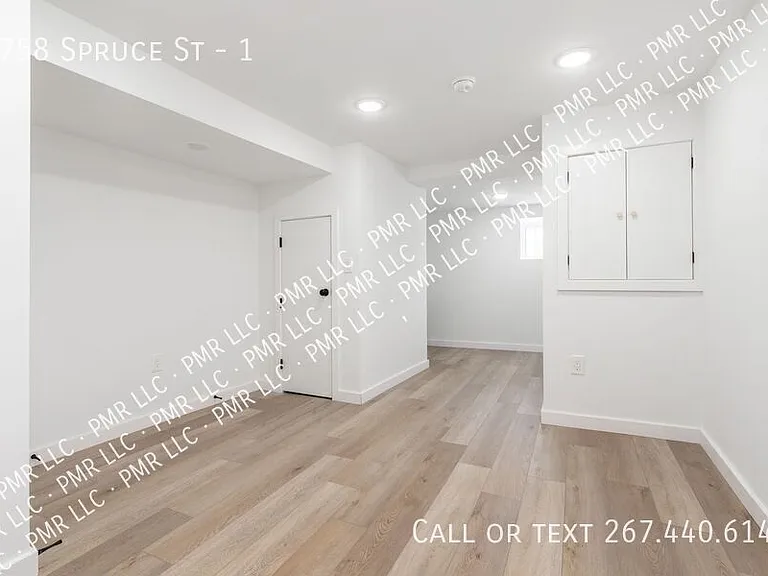5758 Spruce St #1 — Photo 15