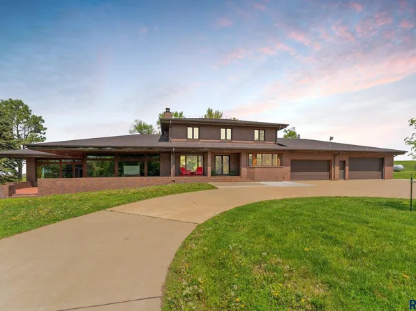 25943 478th Ave, Brandon, SD 57005