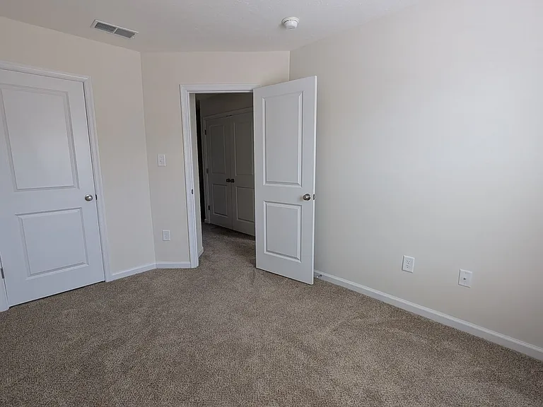 109 Holstein Dr — Photo 20