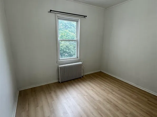 87 Terrace Avenue image 7 of 15