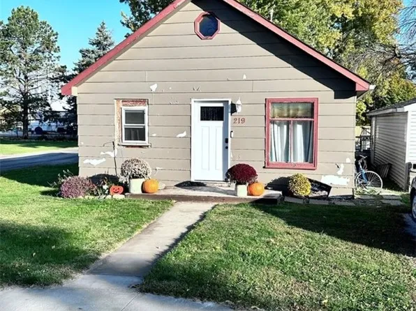 219 W Lane St, Panora, IA 50216