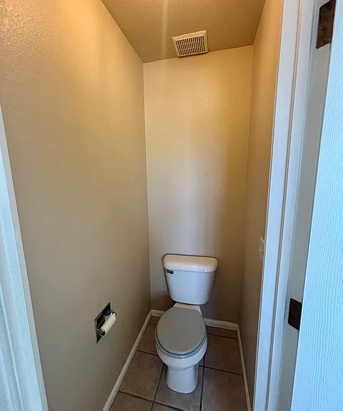 9959 Sylvestor Rd — Photo 11