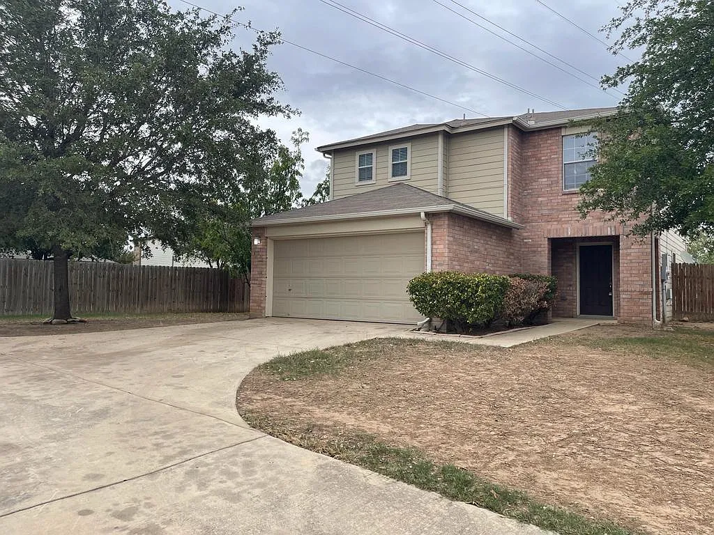3 bed, 2.5 bath, 1846 sqft, $1,850 — Photo 2