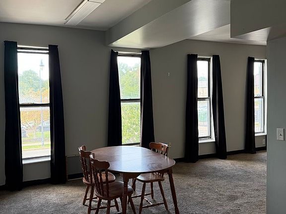5th image of 104-110 Lake Ave #1