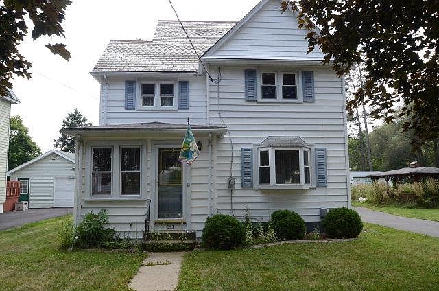 1st image of 253 W 14th St
