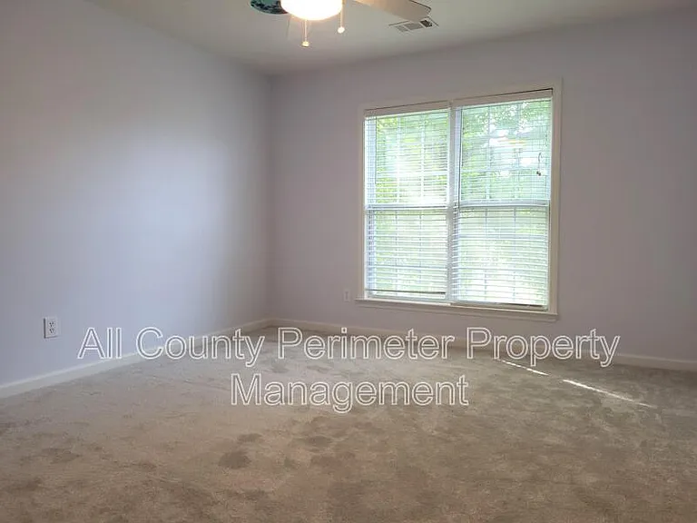 4445 Agard St — Photo 20