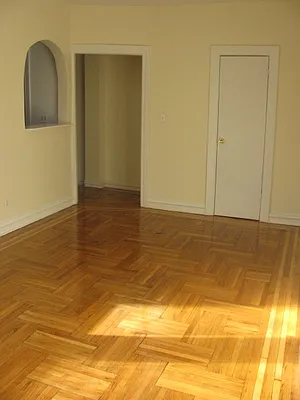 Rented by PMG Real Estate  | media 25