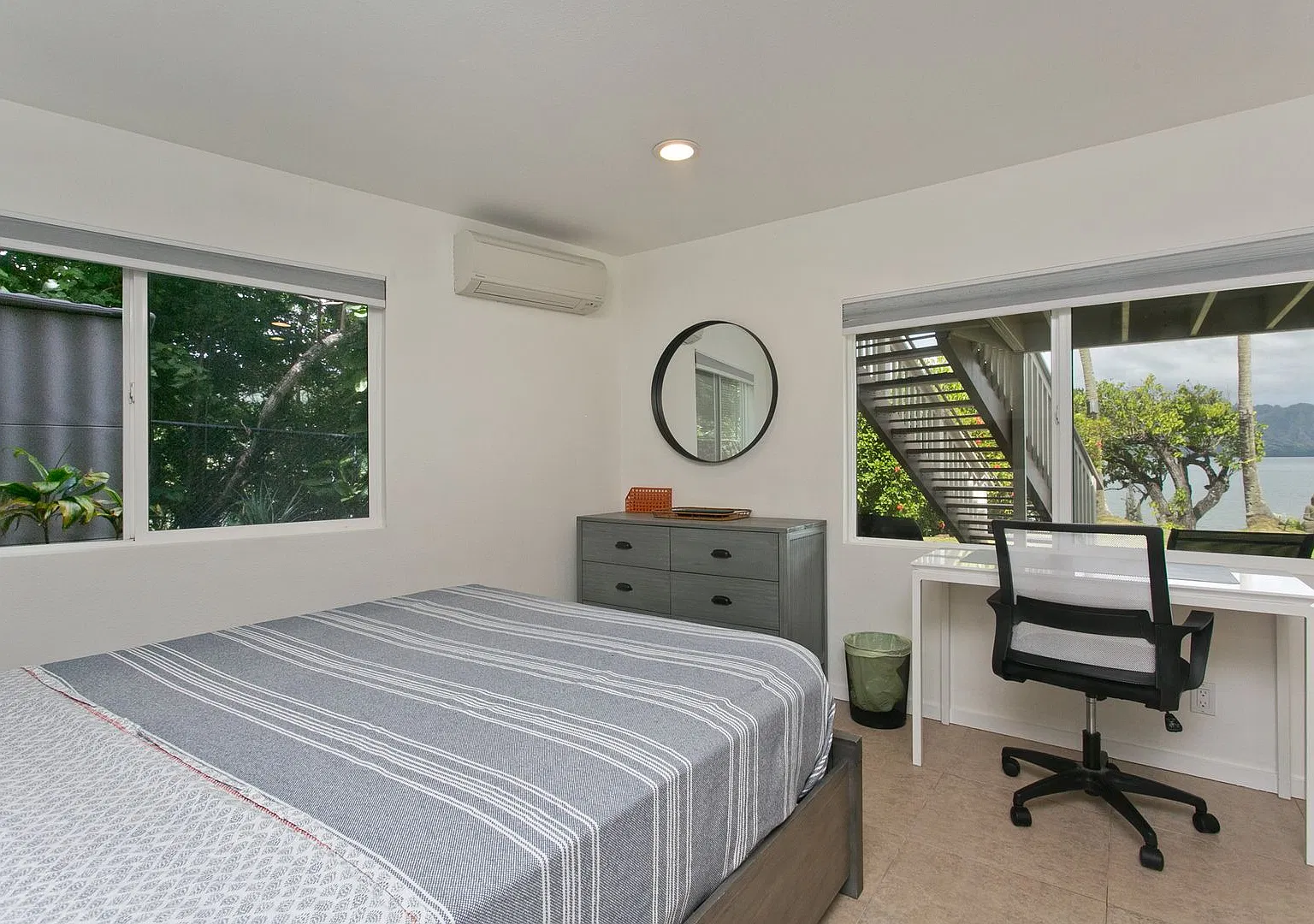 Move-In Ready End Studio With Breathtaking Views $2300/Mo — Photo 2