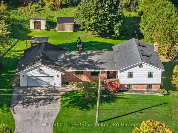 210 James St, Arran Elderslie, ON N0G 2N0