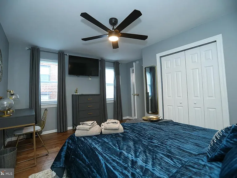 2111 Gough St #1 — Photo 6