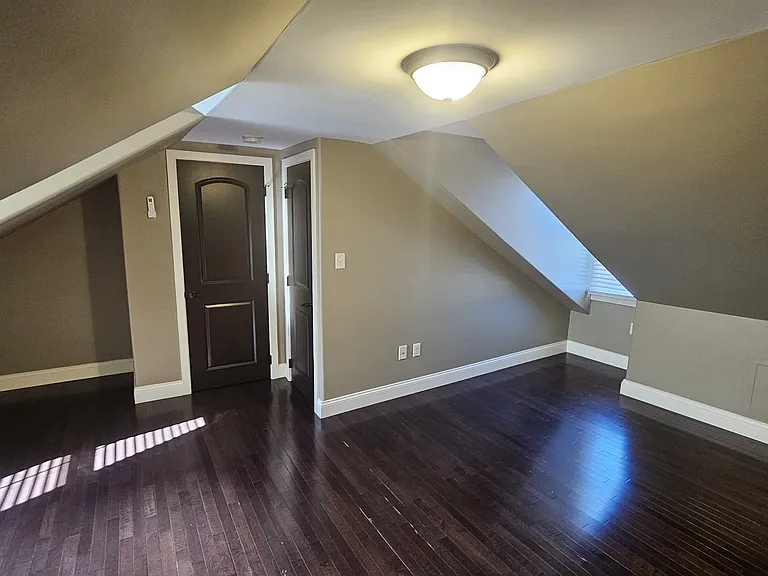 503 Windsor St #2 — Photo 27