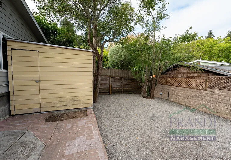 40 Pleasant Ln — Photo 21