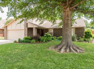 2727 S Gardenia Ave, Broken Arrow, OK 74012