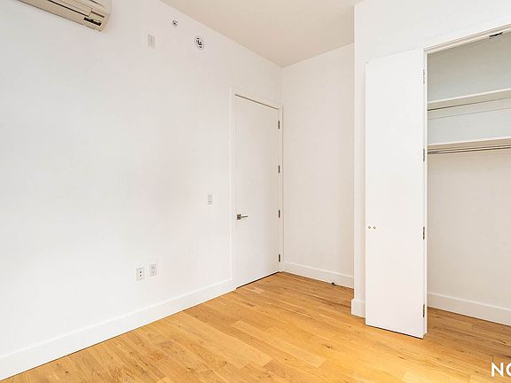 5th image of 38-38 32nd St #930