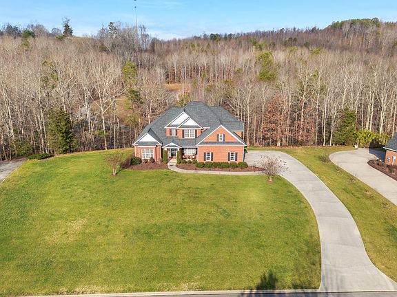 2nd image of 3145 Laurel Oaks Dr NW