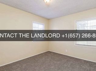 8139 Darby Ave #B, Reseda, CA 91335