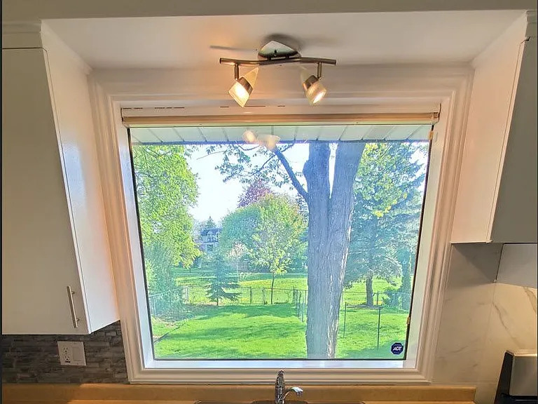 169 Yorkview Dr #1 — Photo 14