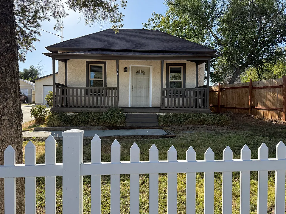829 Orange Ave