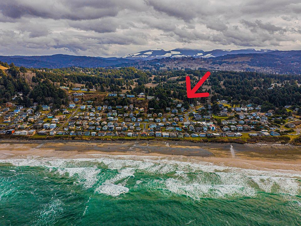 1st image of 12100 NE 63rd St