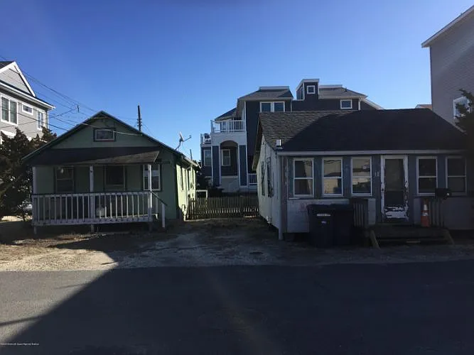 13 Manning Dr photo 1
