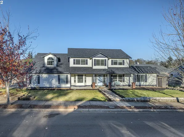 11298 Brandow St, Oregon City, OR 97045