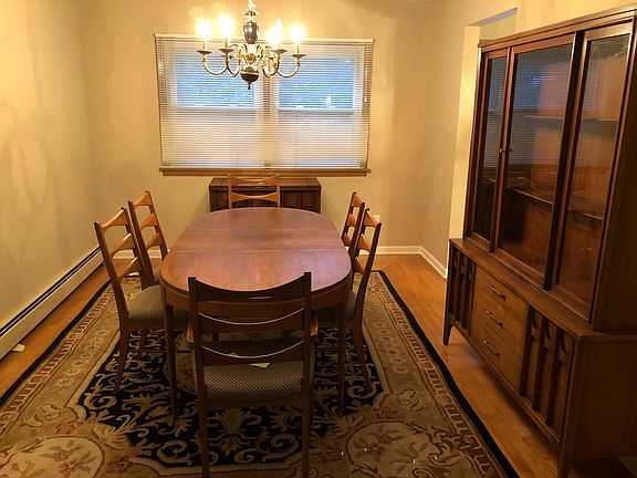 3rd image of 740 W 57th St #A