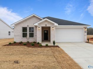 128 Plum Tree Ln, Hazel Green, AL 35750