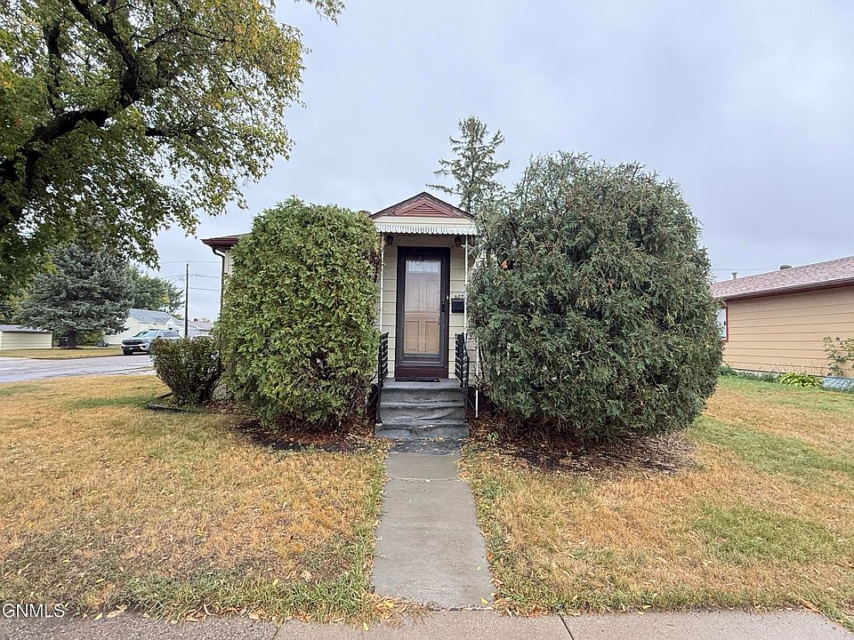 1st image of 607 8th Ave SW