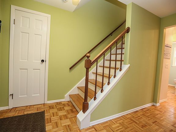 2nd image of 28 Lisand Dr