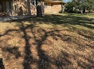 1002 W 4th St, Keene, TX 76059