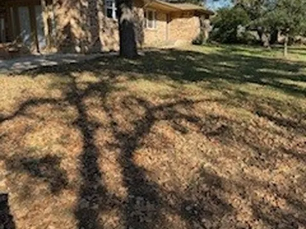 1002 W 4th St, Keene, TX 76059