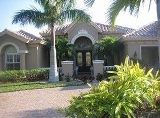 1008 Tivoli Dr, Naples, FL 34104