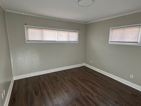 5th image of 2409 Deherradora Ave #2409