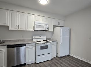 143 Oxford St E #5, London, ON N6A 1T4