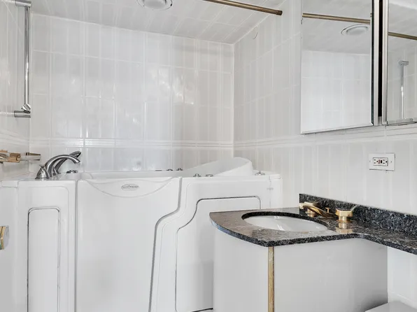 150 West End Avenue image 14 of 22