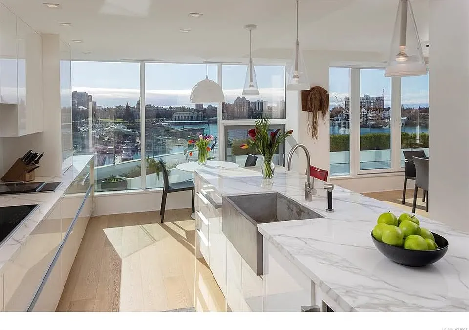1234 Wharf St — Photo 3