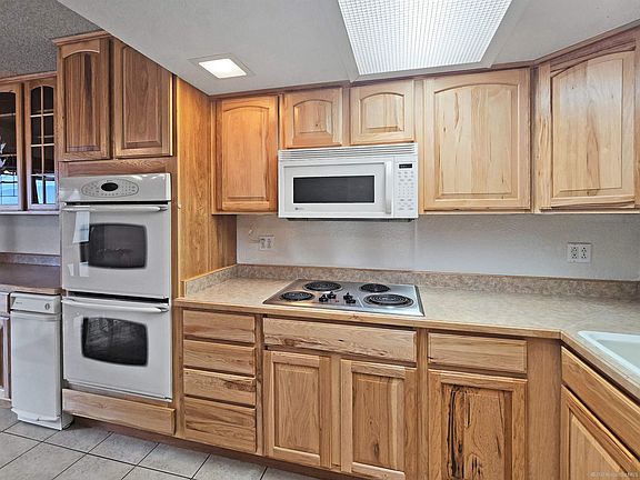 5th image of 1724 Boswell Dr