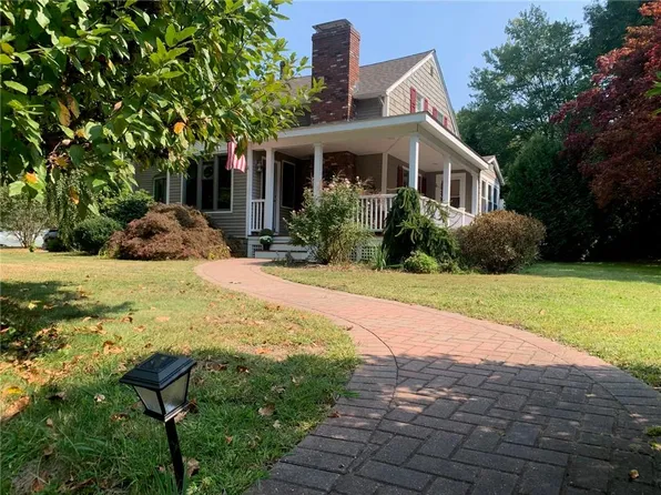 244 Black Plain Rd, North Smithfield, RI 02896