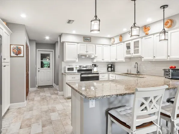 525 Domenico Cir, Saint Augustine, FL 32086