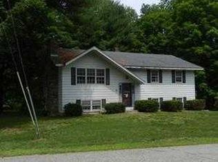 12 Pinewood Ave, Springfield, VT 05156