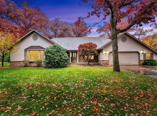 9246 Aspen Ct, Demotte, IN 46310