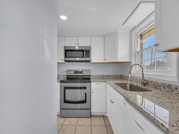 5th image of 1025 Carolina Rd. #D3