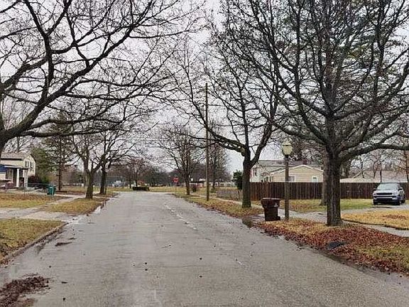 4th image of 4317 Brighton Dr