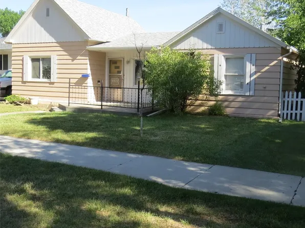 2213 7th Ave N #2213/2215, Great Falls, MT 59401