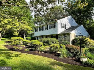 42 Stoneridge Rd, Thornton, PA 19373